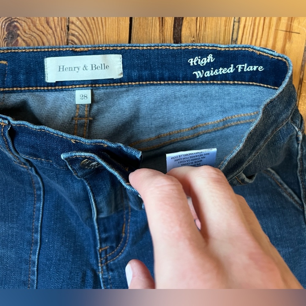 Henry & Belle High Waisted Flare Jeans - Picture 3 of 9